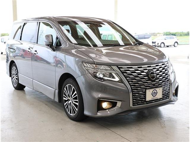 �A�c�~���[�^�[�X�ł͐l�C�̒��ÎԂ��펞�P�T�O�O��I�f�����|�������f�ڎ��q�ȊO�ɂ��z�[���y�[�W�Ɍf�ڒ��I�I