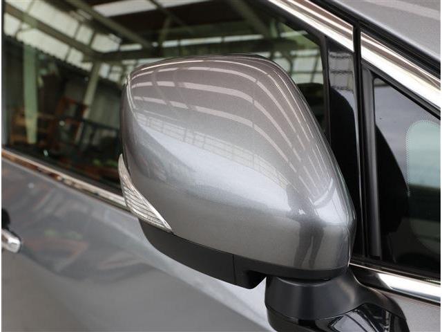 �A�c�~���[�^�[�X�ł͐l�C�̒��ÎԂ��펞�P�T�O�O��I�f�����|�������f�ڎ��q�ȊO�ɂ��z�[���y�[�W�Ɍf�ڒ��I�I