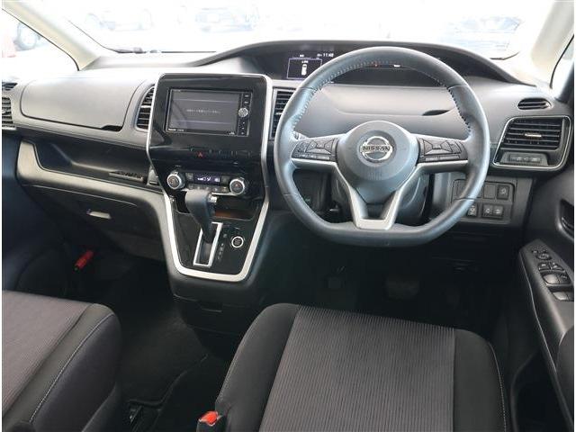 セレナ ハイウェイスター VセレクションII 後席モニター ナビ フルセグ バックカメラ ETC(3枚目)