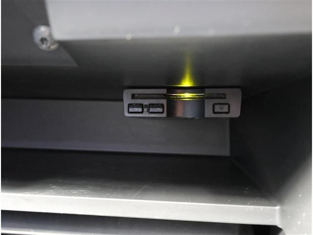 セレナ ハイウェイスター VセレクションII 後席モニター ナビ フルセグ バックカメラ ETC(6枚目)