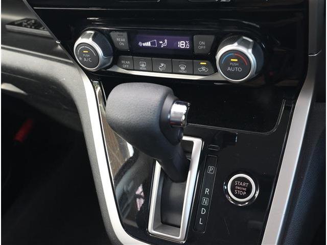 セレナ ハイウェイスター VセレクションII 後席モニター ナビ フルセグ バックカメラ ETC(11枚目)