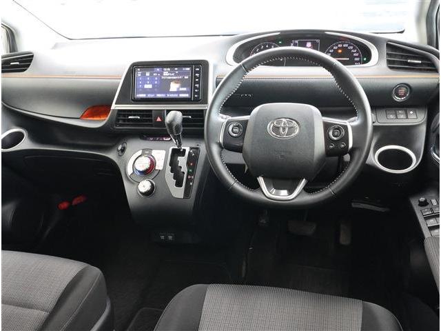 シエンタ Ｇ　ＥＴＣ　フルセグＴＶ　バックカメラ　セキュリティ　フォグライト　プライバシーガラス　ＡＢＳ　ＥＳＣ　福祉車両　アイドリングストップ　衝突被害軽減ブレーキ　ＤＶＤ再生　ＬＥＤヘッドライト（3枚目）