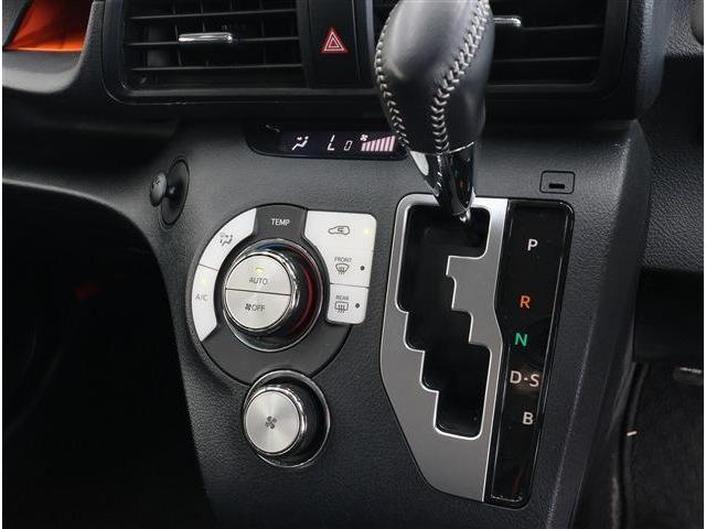 シエンタ Ｇ　ＥＴＣ　フルセグＴＶ　バックカメラ　セキュリティ　フォグライト　プライバシーガラス　ＡＢＳ　ＥＳＣ　福祉車両　アイドリングストップ　衝突被害軽減ブレーキ　ＤＶＤ再生　ＬＥＤヘッドライト（11枚目）