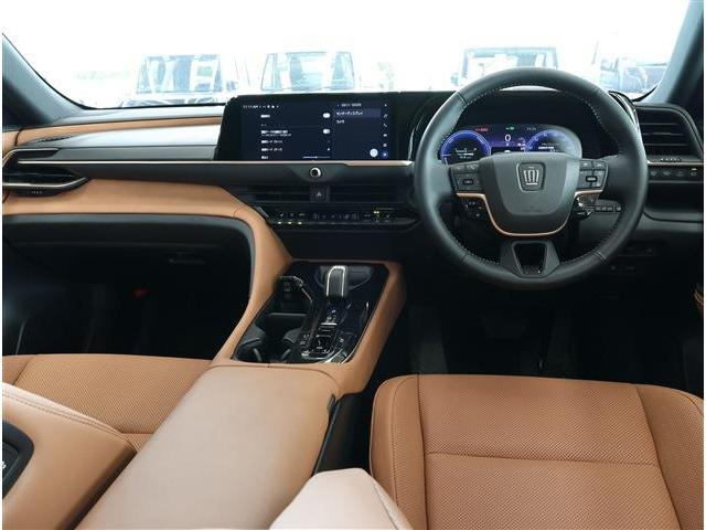 クラウンスポーツ Z 4WD Pルーフ・寒冷地(3枚目)