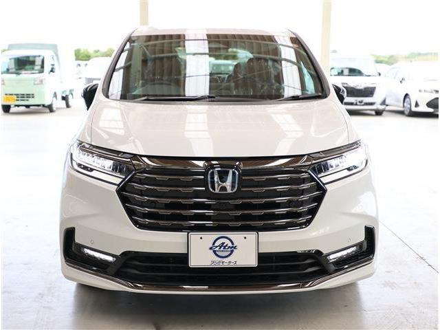 オデッセイハイブリッド ｅ：ＨＥＶアブソルート・ＥＸブラックエディション　登録済未使用車・１１．４型ナビ・ＴＶ・３６０カメラ付（22枚目）