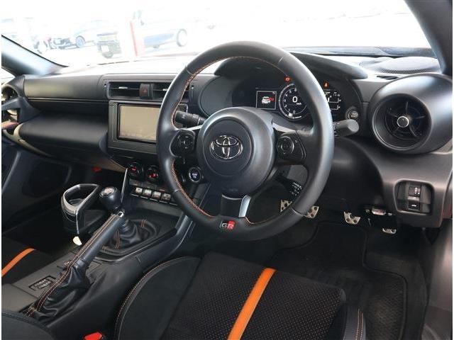 ＧＲ８６ ＲＺ　１０ｔｈアニバーサリーリミテッド　ナビ・フルセグ・Ｂカメラ・ＥＴＣ（3枚目）