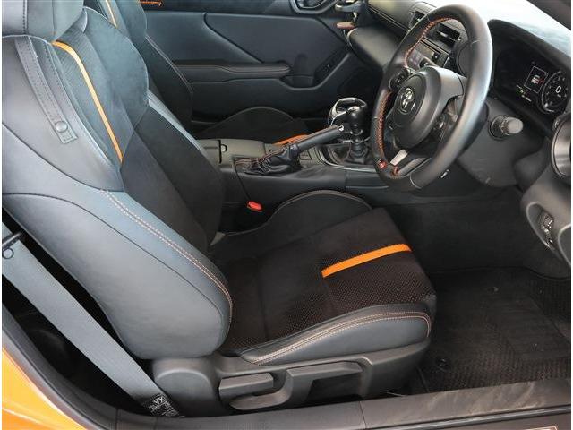 ＧＲ８６ ＲＺ　１０ｔｈアニバーサリーリミテッド　ナビ・フルセグ・Ｂカメラ・ＥＴＣ（15枚目）