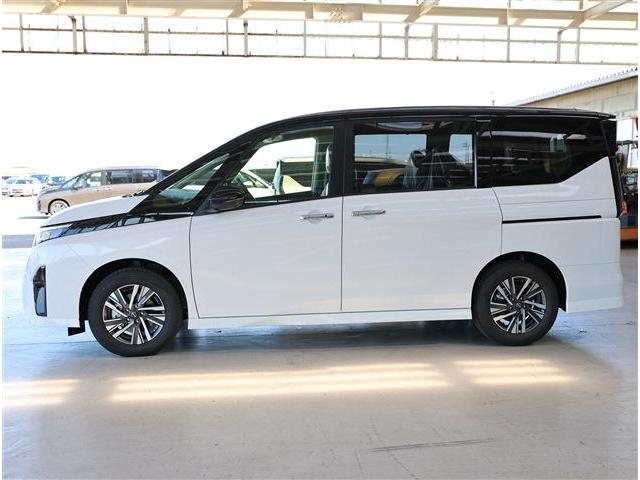 セレナ ｅ－パワー　ハイウェイスターＶ　寒冷地　１２．３型ナビ　ＴＶ　全カメラ　ＥＴＣ　Ｄレコ（33枚目）