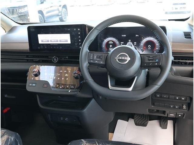 セレナ ｅ－パワー　ハイウェイスターＶ　寒冷地　１２．３型ナビ　ＴＶ　全カメラ　ＥＴＣ　Ｄレコ（3枚目）