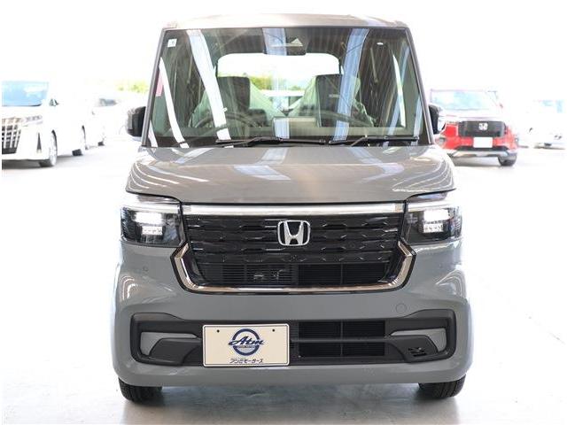 Ｎ－ＢＯＸカスタム コーディネートスタイル　モノトーン　届出済未使用車・両側Ｐドア・ナビ装着用ＰＫＧ（18枚目）