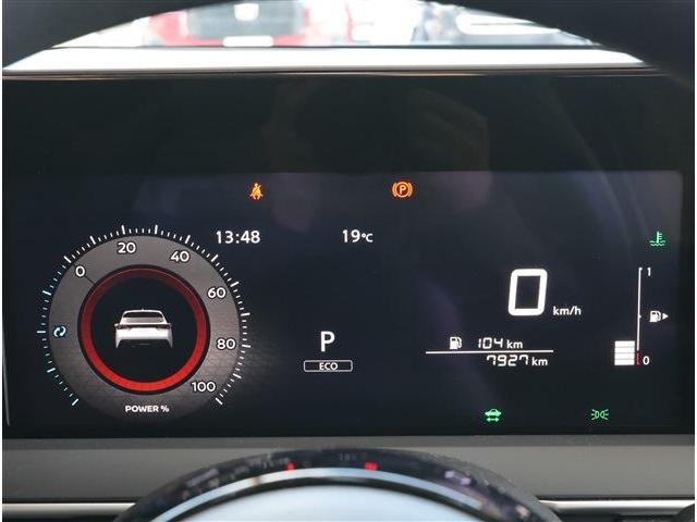 ノート Ｘ　Ｄオーディオ付　全周囲カメラ　バックカメラ　障害物センサー　Ｂｌｕｅｔｏｏｔｈ　ＬＥＤヘッドライト　布ハンドル　プライバシーガラス　衝突被害軽減ブレーキ（9枚目）