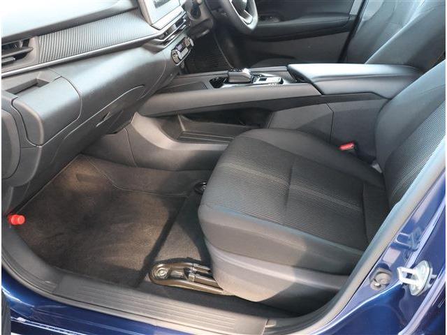 ノート Ｘ　Ｄオーディオ付　全周囲カメラ　バックカメラ　障害物センサー　Ｂｌｕｅｔｏｏｔｈ　ＬＥＤヘッドライト　布ハンドル　プライバシーガラス　衝突被害軽減ブレーキ（16枚目）