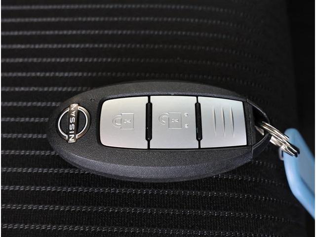 ノート Ｘ　Ｄオーディオ付　全周囲カメラ　バックカメラ　障害物センサー　Ｂｌｕｅｔｏｏｔｈ　ＬＥＤヘッドライト　布ハンドル　プライバシーガラス　衝突被害軽減ブレーキ（18枚目）