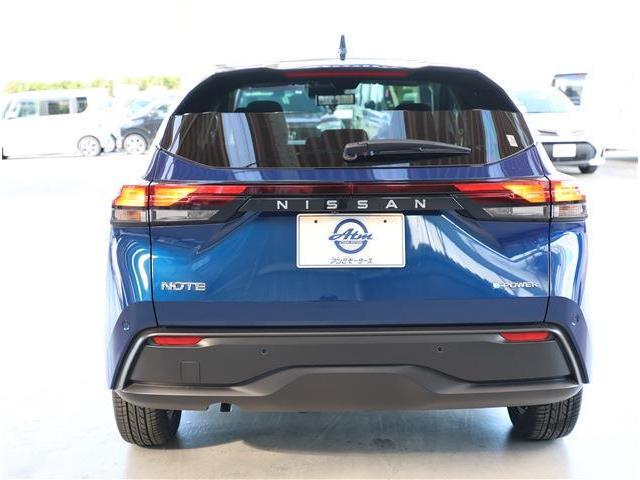 ノート Ｘ　Ｄオーディオ付　全周囲カメラ　バックカメラ　障害物センサー　Ｂｌｕｅｔｏｏｔｈ　ＬＥＤヘッドライト　布ハンドル　プライバシーガラス　衝突被害軽減ブレーキ（24枚目）
