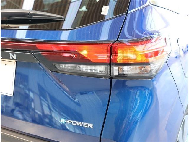 ノート Ｘ　Ｄオーディオ付　全周囲カメラ　バックカメラ　障害物センサー　Ｂｌｕｅｔｏｏｔｈ　ＬＥＤヘッドライト　布ハンドル　プライバシーガラス　衝突被害軽減ブレーキ（28枚目）