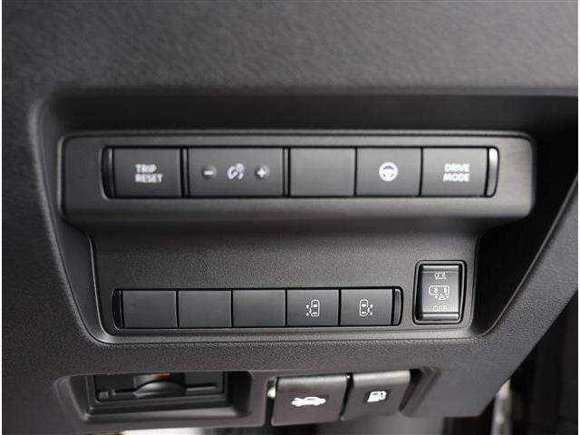 セレナ ｅ－パワー　ハイウェイスターＶ　寒冷地　１２．３型ナビ　ＴＶ　全カメラ　ＥＴＣ　Ｄレコ（17枚目）