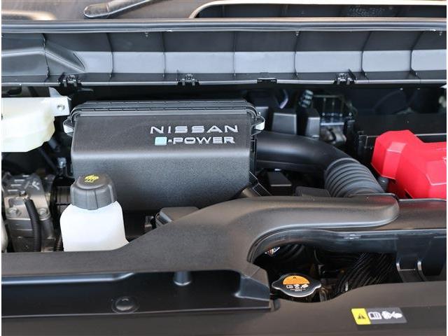 セレナ ｅ－パワー　ハイウェイスターＶ　寒冷地　１２．３型ナビ　ＴＶ　全カメラ　ＥＴＣ　Ｄレコ（27枚目）