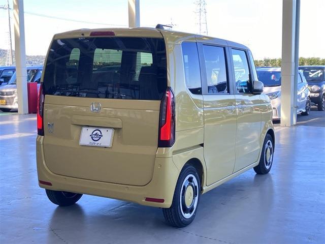 Ｎ－ＢＯＸ ファッションスタイル　ファッションスタイル　届出済未使用車・ナビ装着用ＰＫＧ（5枚目）