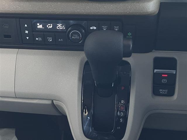 Ｎ－ＢＯＸ ファッションスタイル　ファッションスタイル　届出済未使用車・ナビ装着用ＰＫＧ（9枚目）