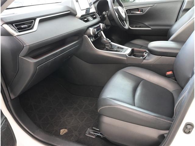 ＲＡＶ４ Ｇ　４ＷＤ　ＴＲＤエアロ　ＴＲＤエアロ・１７ＡＷ・ナビ・Ｂカメラ・２．７万ｋｍ（16枚目）