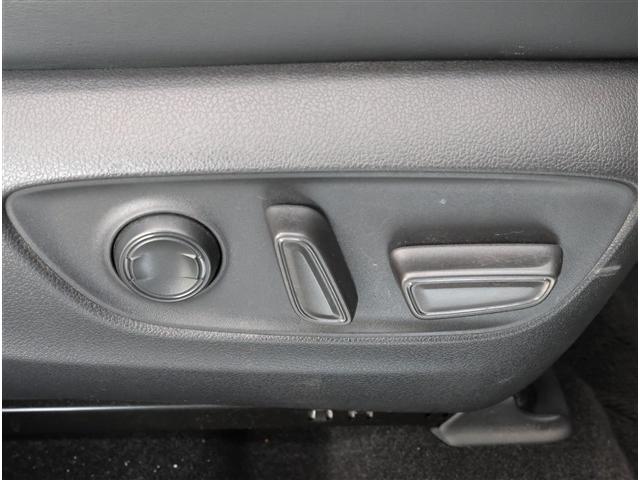 ＲＡＶ４ Ｇ　４ＷＤ　ＴＲＤエアロ　ＴＲＤエアロ・１７ＡＷ・ナビ・Ｂカメラ・２．７万ｋｍ（33枚目）