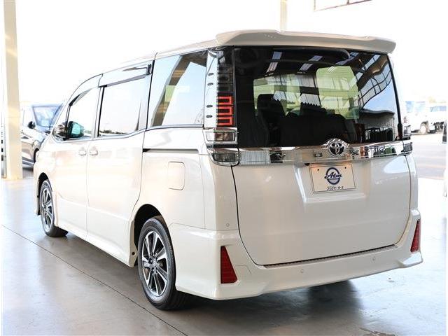 ヴォクシー ＺＳ　煌ＩＩＩ　軽減Ｂ・後席Ｍ・ナビ・ＴＶ・Ｂカメラ・ＥＴＣ（26枚目）