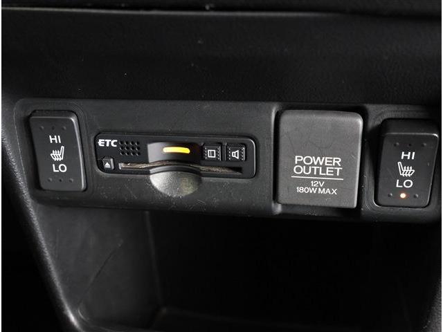 Ｎ－ＢＯＸカスタム Ｇ　ターボＳＳブラックスタイルパッケージ　ＣＤ　フルセグＴＶ　バックカメラ　ＥＴＣ　セキュリティ　フォグライト　プライバシーガラス　アルミホイール　エアロパーツ（6枚目）