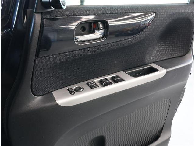 Ｎ－ＢＯＸカスタム Ｇ　ターボＳＳブラックスタイルパッケージ　ＣＤ　フルセグＴＶ　バックカメラ　ＥＴＣ　セキュリティ　フォグライト　プライバシーガラス　アルミホイール　エアロパーツ（7枚目）