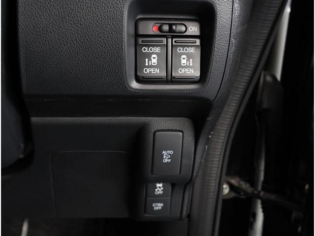 Ｎ－ＢＯＸカスタム Ｇ　ターボＳＳブラックスタイルパッケージ　ＣＤ　フルセグＴＶ　バックカメラ　ＥＴＣ　セキュリティ　フォグライト　プライバシーガラス　アルミホイール　エアロパーツ（12枚目）