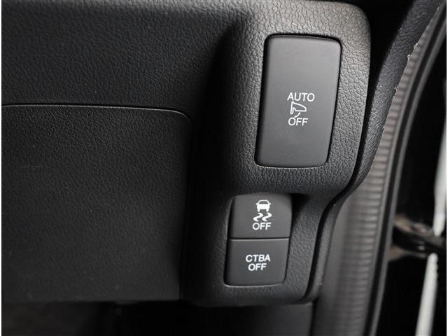 Ｎ－ＢＯＸカスタム Ｇ　ターボＳＳブラックスタイルパッケージ　ＣＤ　フルセグＴＶ　バックカメラ　ＥＴＣ　セキュリティ　フォグライト　プライバシーガラス　アルミホイール　エアロパーツ（13枚目）