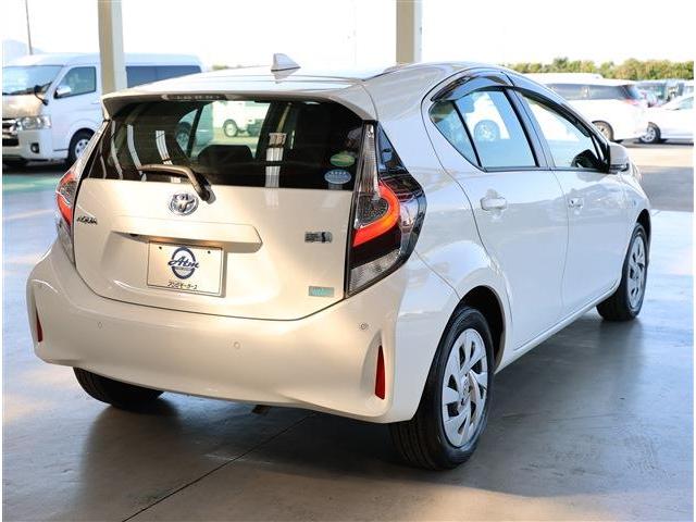 アクア Ｓビジネスパッケージ　ＴＳＳ　ソナー・ナビ・ＴＶ・Ｂカメラ・ＥＴＣ（8枚目）