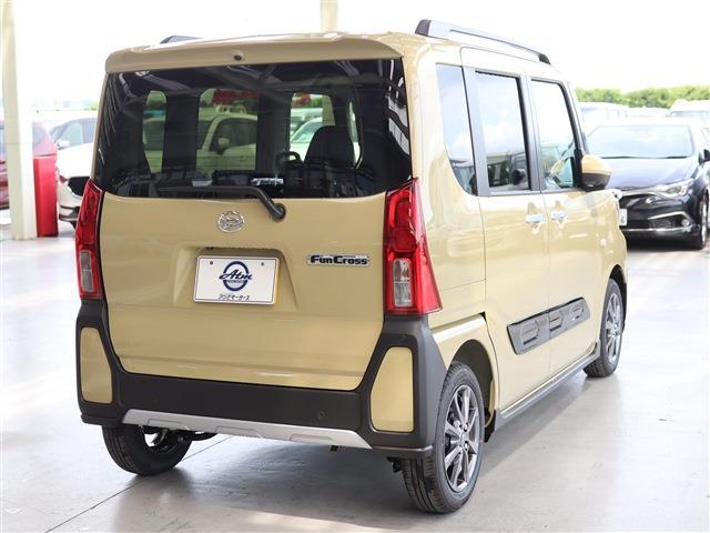 タント ファンクロス　パノラマＵＰグレード　届出済未使用車・パノラマＵＰグレードＰ（5枚目）