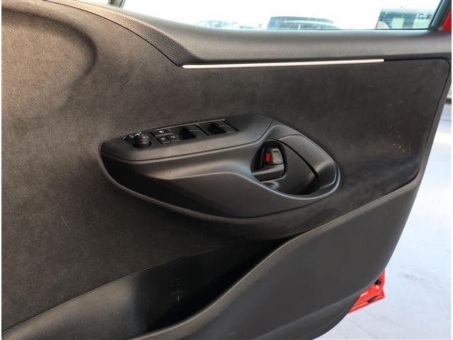 ヤリス Ｘ　ソナー・ナビ・ＥＴＣ・走行６０００ｋｍ（6枚目）