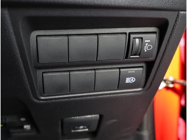 ヤリス Ｘ　ソナー・ナビ・ＥＴＣ・走行６０００ｋｍ（12枚目）