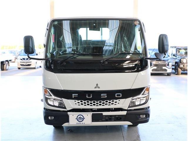 キャンター ＤＴ　全低床　２ｔ　登録済未使用車・バイザー・Ｆマット・Ｂカメラ（20枚目）