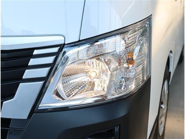 キャラバン ロングＤＸ　登録済未使用車・Ｐガラス・ナビ・ＴＶ・Ｂカメラ　（ホワイト）（24枚目）