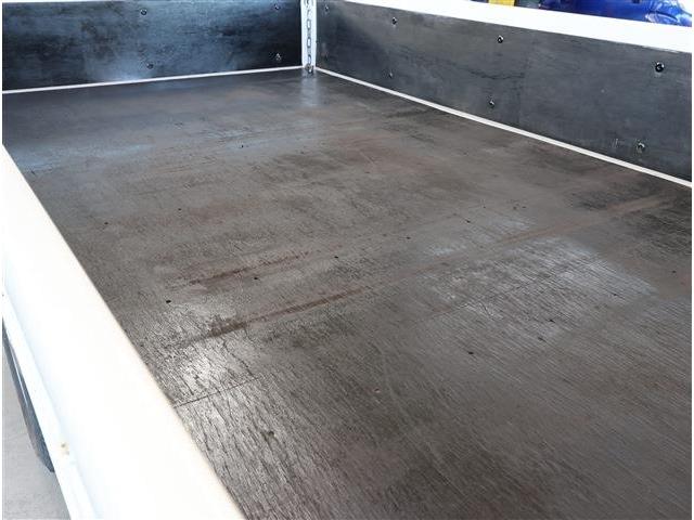 エルフトラック フルフラットロー　２ｔ・キーレス・ＥＴＣ・荷台仕上済（19枚目）