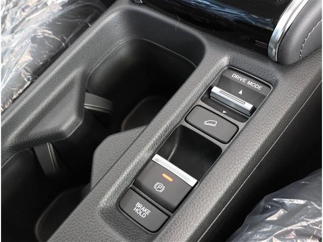 ヴェゼル ｅ：ＨＥＶ　Ｚ　９型ナビ・ＴＶ・ＥＴＣ２．０・Ｗ充電・後退出庫サポ（31枚目）