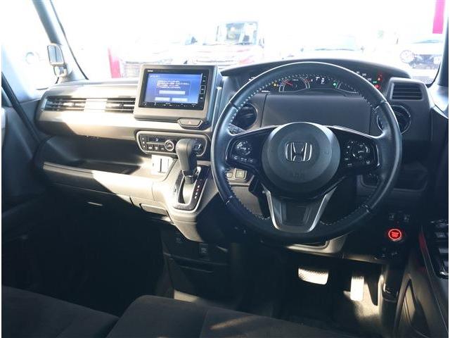 N-BOXカスタム L スタイル+ブラック 両側パワースライドドア+カラーインパネガーニッシュ+本革巻きステアリング)付き 衝突被害軽減ブレーキ リヤパーキングセンサー 電動パーキングブレーキ シートヒーター(3枚目)