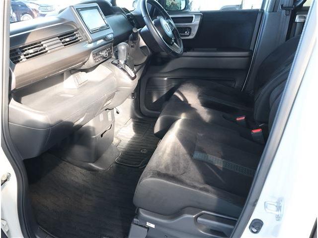 N-BOXカスタム L スタイル+ブラック 両側パワースライドドア+カラーインパネガーニッシュ+本革巻きステアリング)付き 衝突被害軽減ブレーキ リヤパーキングセンサー 電動パーキングブレーキ シートヒーター(16枚目)