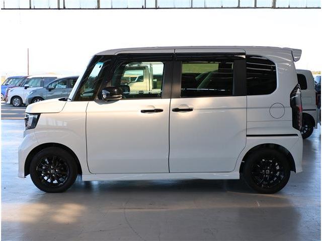 N-BOXカスタム L スタイル+ブラック 両側パワースライドドア+カラーインパネガーニッシュ+本革巻きステアリング)付き 衝突被害軽減ブレーキ リヤパーキングセンサー 電動パーキングブレーキ シートヒーター(26枚目)