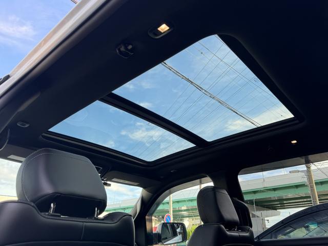 ダッジ・ラム レベル 4WD パノラマルーフ 新車並行 V8 5.7L HEMIエンジン 12インチディスプレイオーディオ ETC ドライブレコーダー REVELブラックレザーシート サイドステップ ベッドステップ(31枚目)