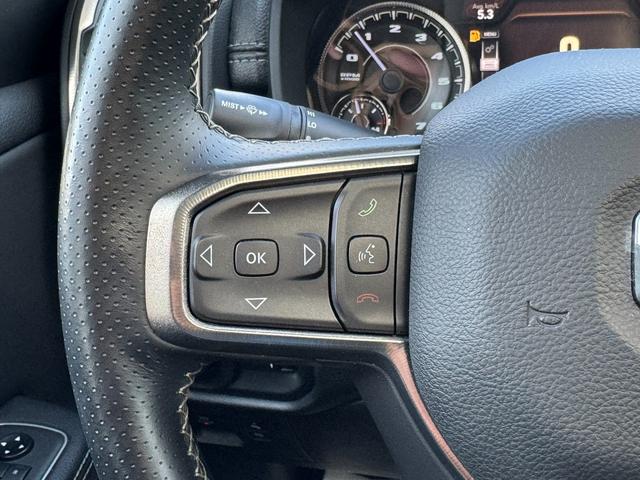 ダッジ・ラム レベル 4WD パノラマルーフ 新車並行 V8 5.7L HEMIエンジン 12インチディスプレイオーディオ ETC ドライブレコーダー REVELブラックレザーシート サイドステップ ベッドステップ(40枚目)