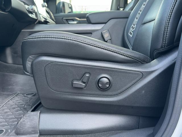 ダッジ・ラム レベル 4WD パノラマルーフ 新車並行 V8 5.7L HEMIエンジン 12インチディスプレイオーディオ ETC ドライブレコーダー REVELブラックレザーシート サイドステップ ベッドステップ(43枚目)