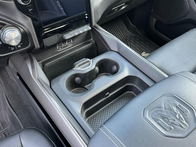 ダッジ・ラム レベル 4WD パノラマルーフ 新車並行 V8 5.7L HEMIエンジン 12インチディスプレイオーディオ ETC ドライブレコーダー REVELブラックレザーシート サイドステップ ベッドステップ(56枚目)