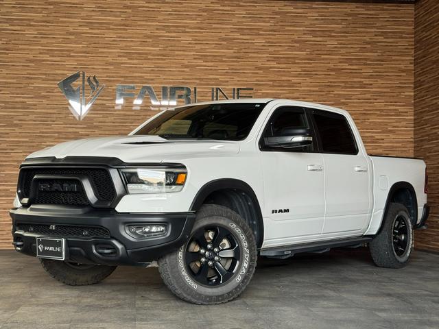 ダッジ・ラム レベル 4WD パノラマルーフ 新車並行 V8 5.7L HEMIエンジン 12インチディスプレイオーディオ ETC ドライブレコーダー REVELブラックレザーシート サイドステップ ベッドステップ(67枚目)