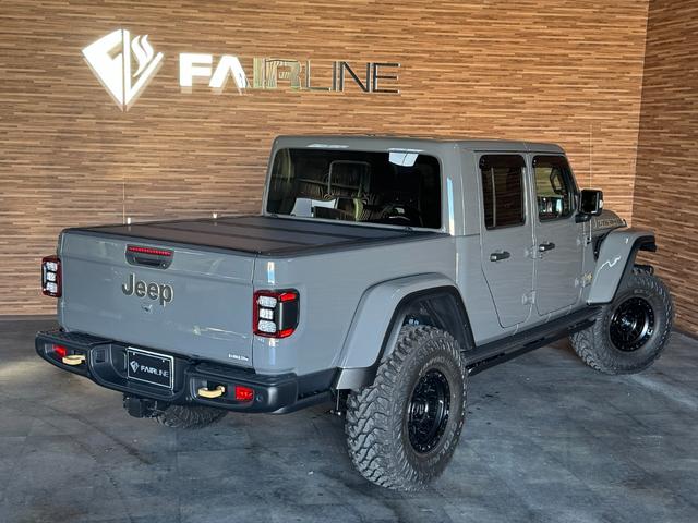 ジープ・グラディエーター ルビコン 392ファイナルエディションスタイル・スティールバンパー・WARNウインチ・専用ボンネット&デカール・ハイフェンダー・後期グリル・AO17インチホイール・37外径M/Tタイヤ・RC3.5インチリフト(23枚目)