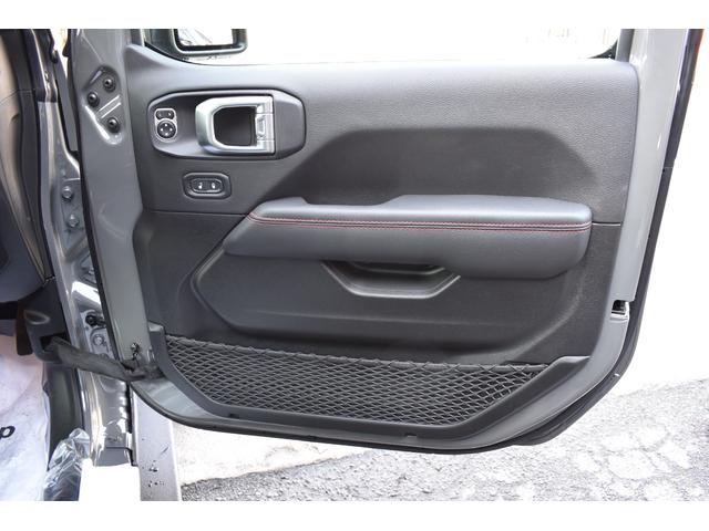 ジープ・グラディエーター ルビコン 392ファイナルエディションスタイル・スティールバンパー・WARNウインチ・専用ボンネット&デカール・ハイフェンダー・後期グリル・AO17インチホイール・37外径M/Tタイヤ・RC3.5インチリフト(38枚目)