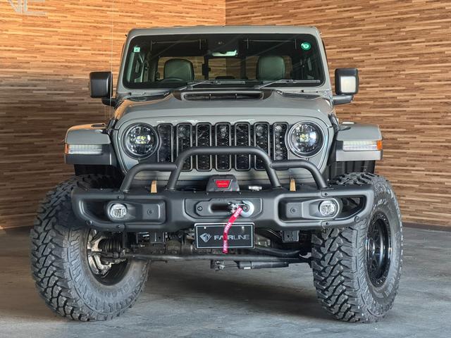 ジープ・グラディエーター ルビコン 392ファイナルエディションスタイル・スティールバンパー・WARNウインチ・専用ボンネット&デカール・ハイフェンダー・後期グリル・AO17インチホイール・37外径M/Tタイヤ・RC3.5インチリフト(64枚目)