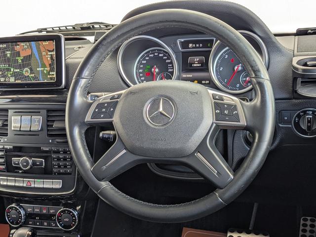 Ｇクラス Ｇ３５０ｄ　後期型／ラグジュアリーＰＫＧ／黒革シート／サンルーフ／純正ナビＴＶ／ハーマンカードンサウンド／ディストロニックプラス／ブラインドスポットモニター／パークトロニック（7枚目）